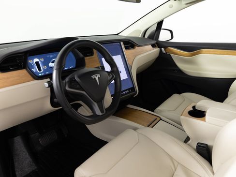 Used 2018 Tesla Model X 100D AWD/4WD image 12