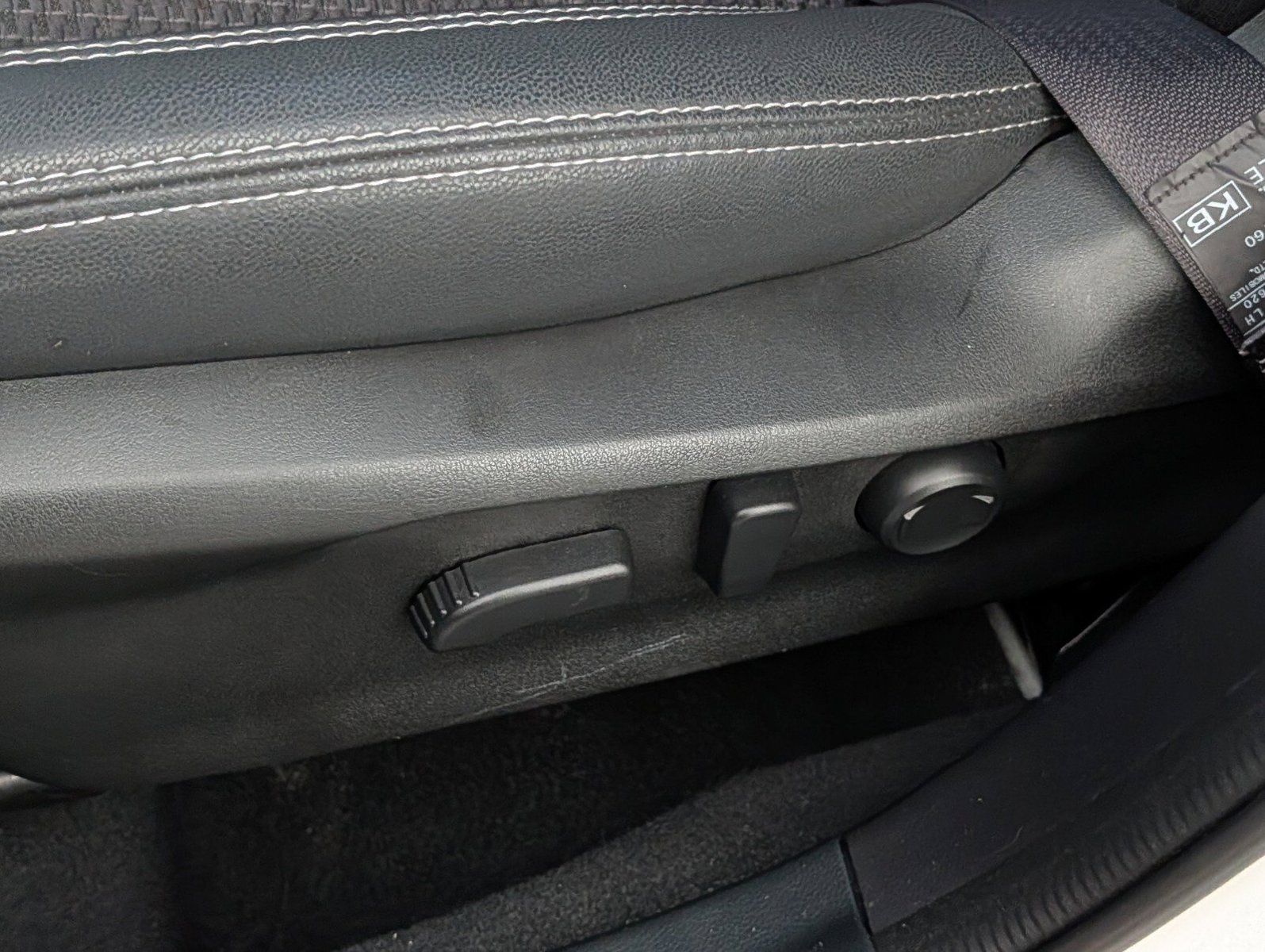 Used 2023 Subaru Forester Premium AWD/4WD image 21