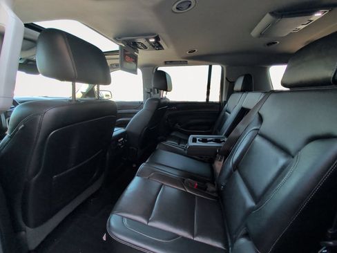 Used 2016 GMC Yukon XL SLT w/ Open Road Package AWD/4WD image 20