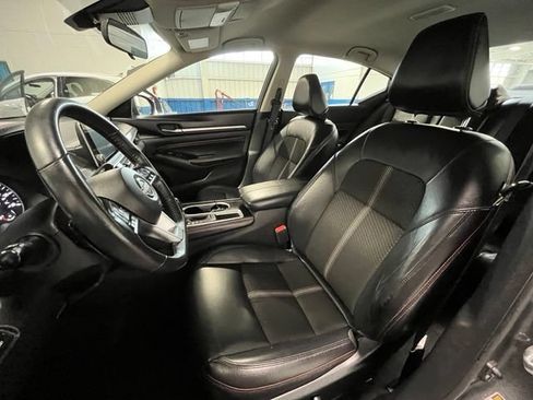 Used 2023 Nissan Altima 2.5 SR FWD image 21