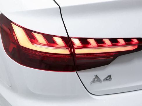 Used 2023 Audi A4 2.0T Premium w/ Convenience Package image 34