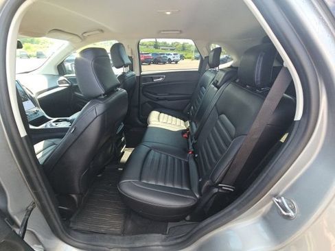 Used 2024 Ford Edge SEL w/ Convenience Package AWD/4WD image 13