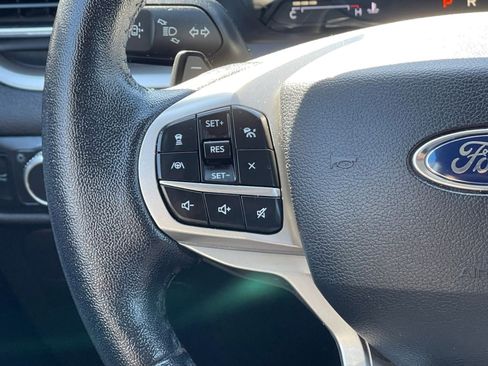 Used 2021 Ford Explorer XLT w/ Equipment Group 202A image 30
