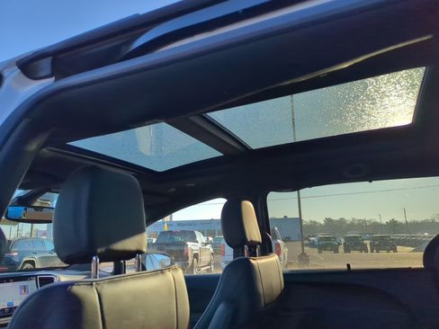 New 2026 Chrysler Pacifica Limited w/ S Appearance Package image 27