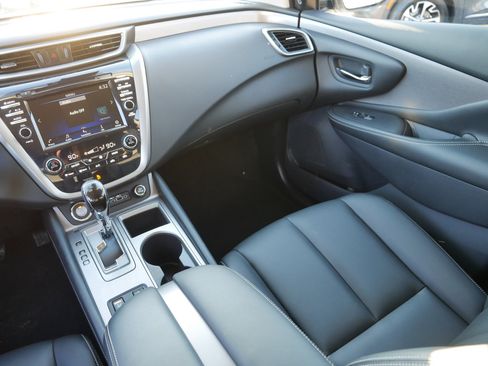 Certified 2024 Nissan Murano SV w/ SV Midnight Edition Package image 11