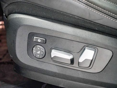 Used 2024 BMW X5 xDrive40i w/ M Sport Package image 20