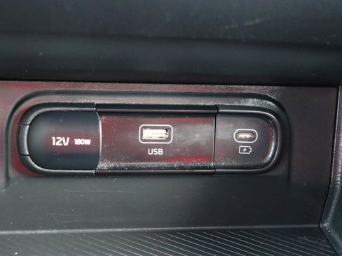 Used 2024 Kia Sportage LX image 32