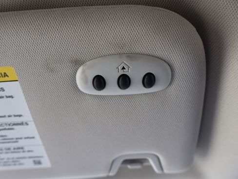 Used 2023 Ford Edge SEL w/ Convenience Package image 25