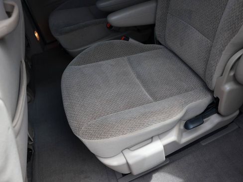 Used 1999 Ford Windstar SE FWD image 10