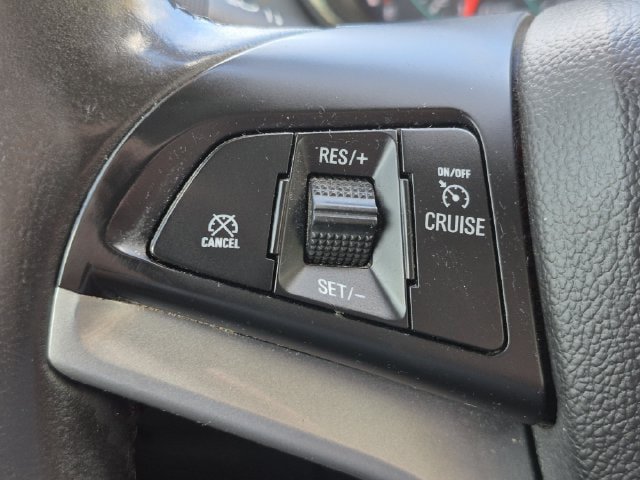 Used 2018 Chevrolet Trax LT w/ LT Convenience Package FWD image 11