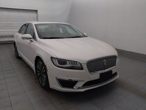 Used 2019 Lincoln MKZ Reserve FWD image 13