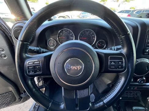 Used 2018 Jeep Wrangler Sport AWD/4WD image 15