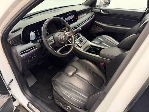 Used 2023 Hyundai Palisade Calligraphy image 16