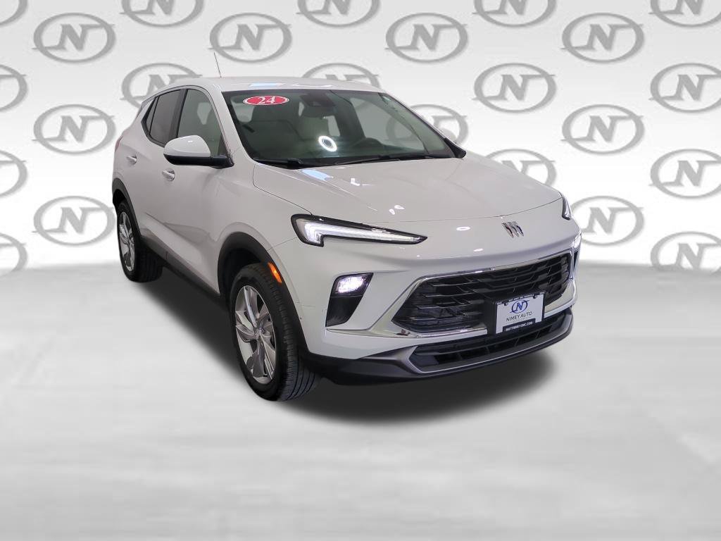 Used 2024 Buick Encore GX Preferred w/ Comfort Package AWD/4WD image 32
