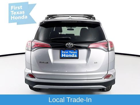 Used 2016 Toyota RAV4 SE image 6