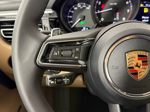 New 2026 Porsche Macan image 20