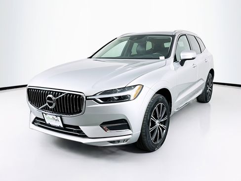 Used 2021 Volvo XC60 T5 Inscription image 3