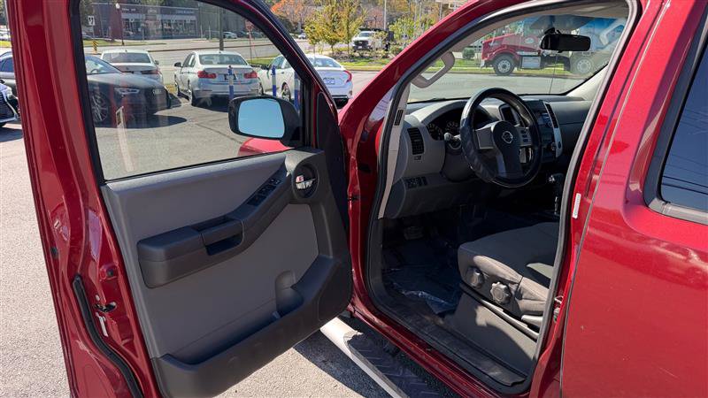 Used 2013 Nissan Xterra S w/ Value Package RWD image 20