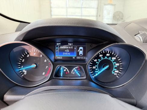 Used 2013 Ford Escape Titanium w/ Parking Technology Pkg AWD/4WD image 42