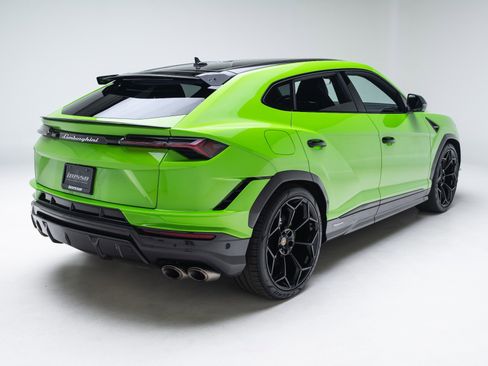 Used 2023 Lamborghini Urus Performante AWD/4WD image 34