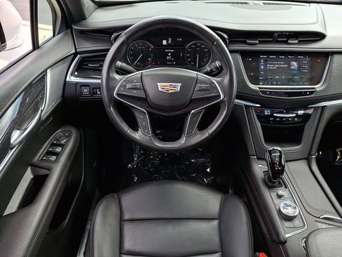 Used 2022 Cadillac XT5 Premium Luxury image 11