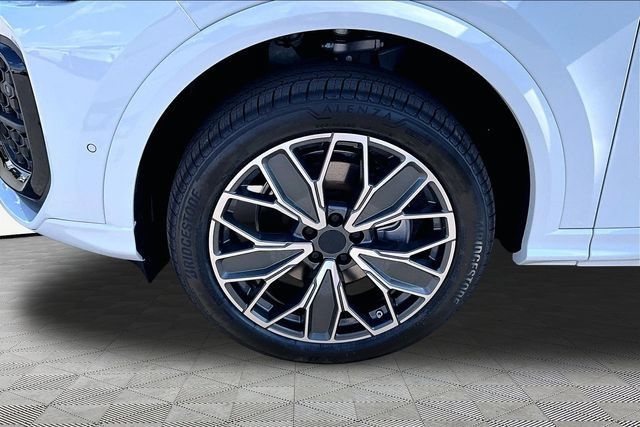 New 2026 Audi Q5 Premium Plus AWD/4WD image 8