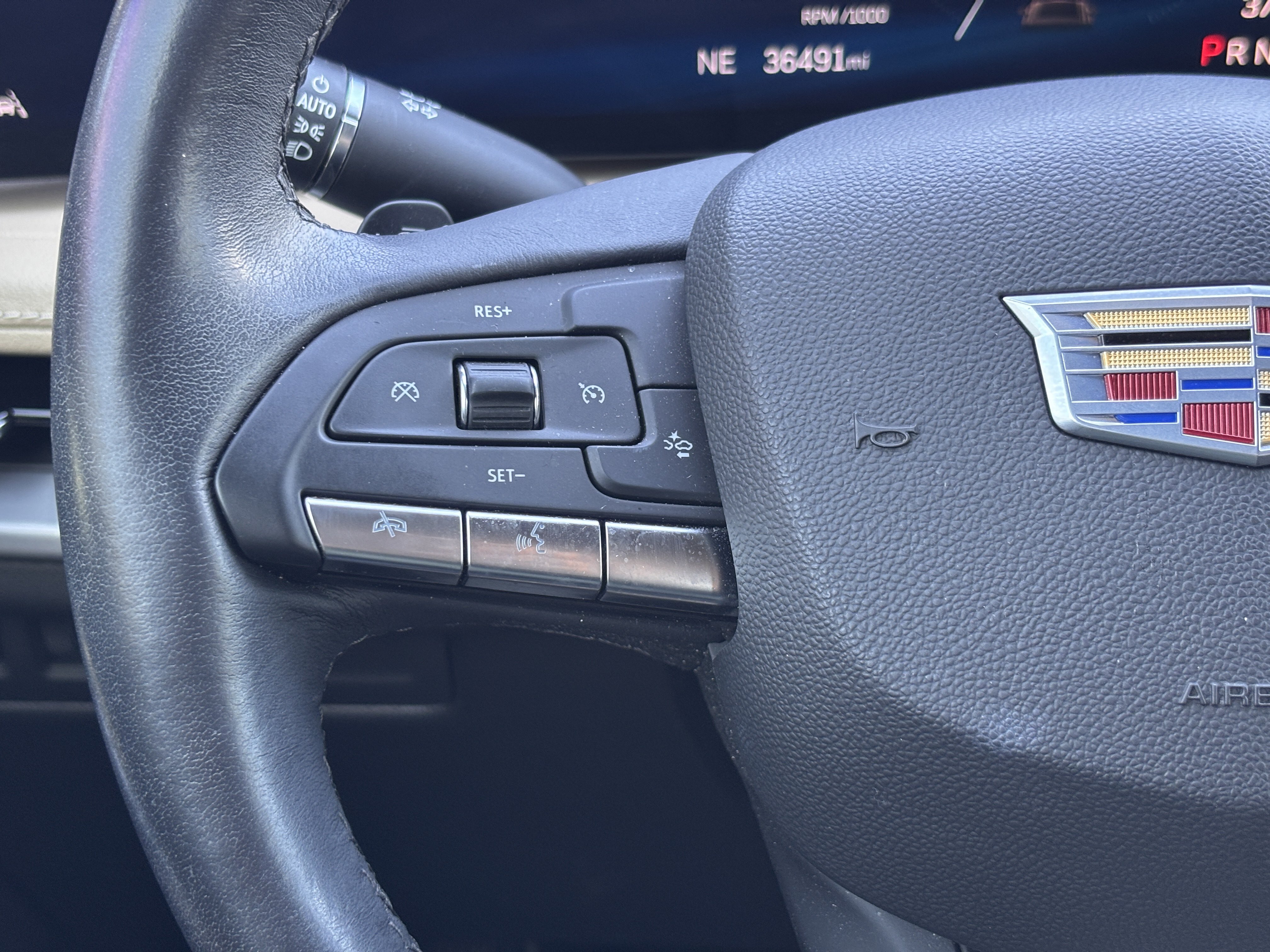 Used 2024 Cadillac XT4 Premium Luxury FWD image 20