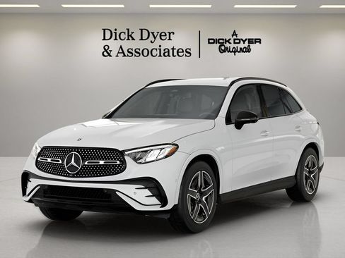Used 2026 Mercedes-Benz GLC 300 image 31