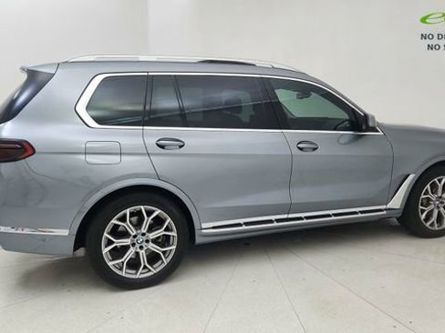 Used 2025 BMW X7 xDrive40i AWD/4WD image 6