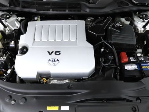 Used 2011 Toyota Avalon Limited FWD image 23