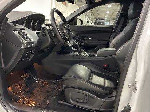Used 2020 Jaguar E-PACE image 7