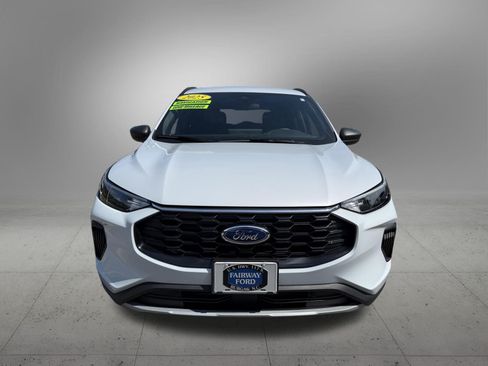 Used 2025 Ford Escape ST-Line w/ Tech Pack #1 FWD image 7