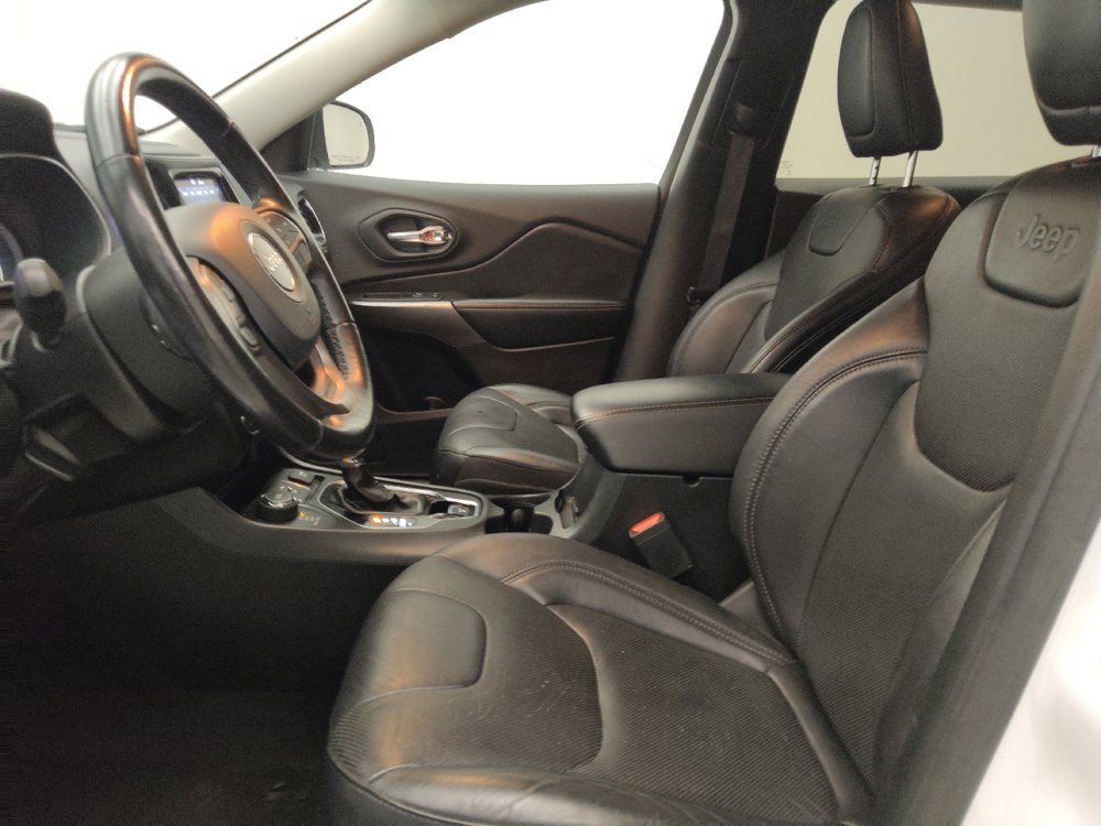 Used 2020 Jeep Cherokee Limited AWD/4WD image 17