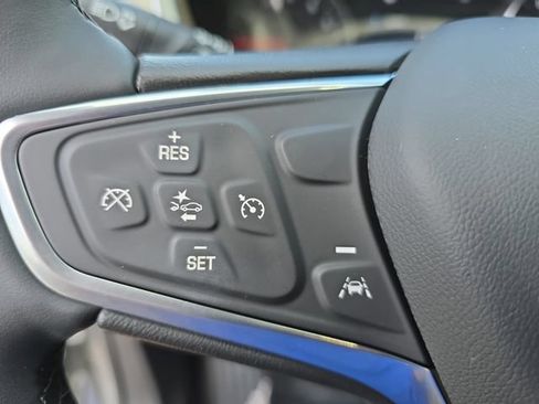 Used 2023 Chevrolet Equinox LT FWD image 21