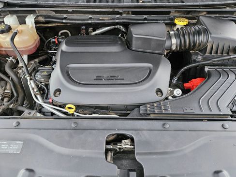 Used 2020 Chrysler Pacifica Touring-L Plus image 37