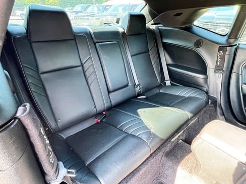 Used 2017 Dodge Challenger SRT Hellcat RWD image 13