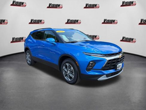 Used 2026 Chevrolet Blazer LT AWD/4WD image 3