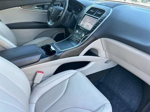 Used 2019 Lincoln Nautilus Reserve AWD/4WD image 15
