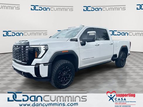 Used 2025 GMC Sierra 2500 Denali Ultimate AWD/4WD image 1