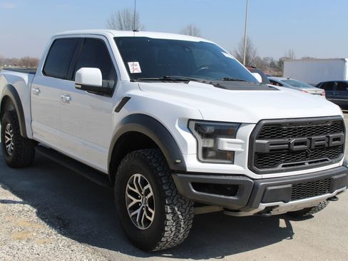 Used 2018 Ford F150 Raptor w/ Equipment Group 802A Luxury image 8