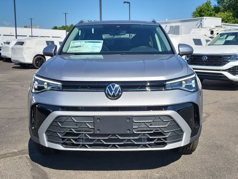 New 2025 Volkswagen Taos SE AWD/4WD image 6
