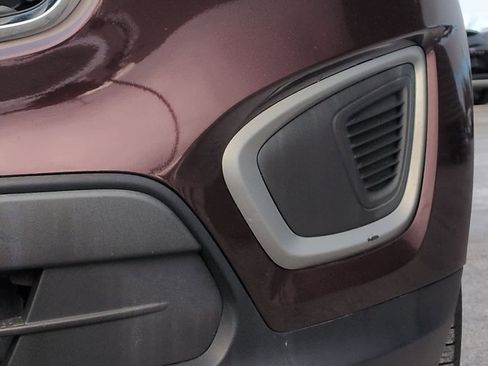 Used 2016 Kia Sorento LX w/ LX Convenience Package image 11