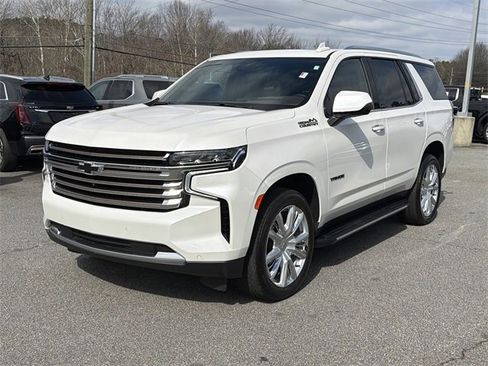 Used 2023 Chevrolet Tahoe High Country image 3