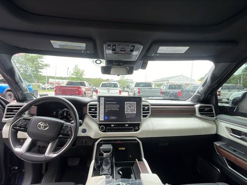 Used 2024 Toyota Tundra Capstone AWD/4WD image 21