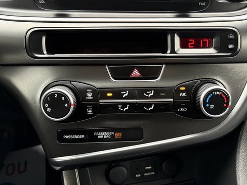 Used 2015 Kia Optima LX image 27