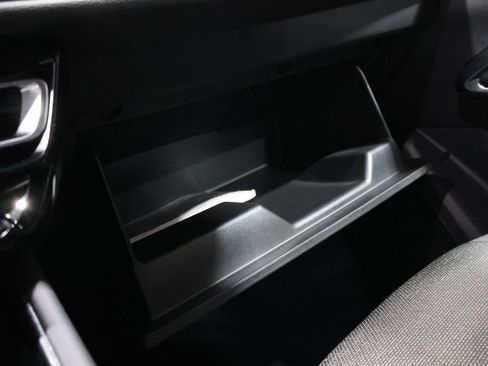 Used 2024 Chevrolet Traverse LT image 30