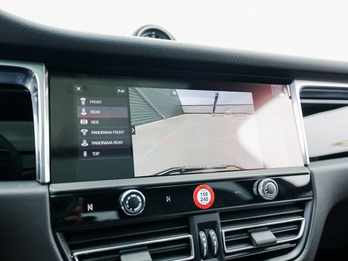Certified 2026 Porsche Macan S AWD/4WD image 19