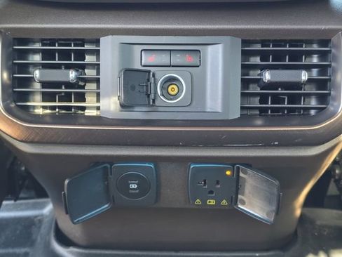 Used 2024 Ford F150 King Ranch w/ FX4 Off-Road Package image 18