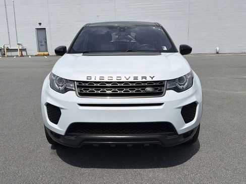Used 2019 Land Rover Discovery Sport image 2