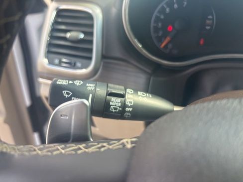 Used 2017 Jeep Grand Cherokee Overland AWD/4WD image 37